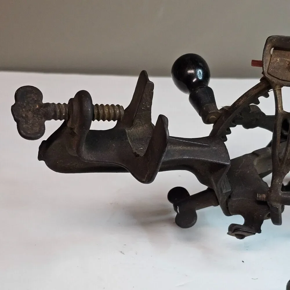 Vtg Cast Iron Apple Peeler Reading Hardware Co '78 PA Keystone Primitive Decor